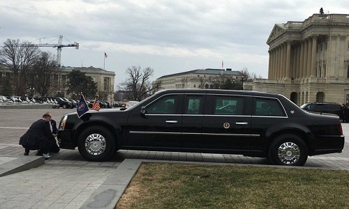 Trump sử dụng lại xe limousine của Obama