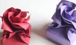 Xếp hộp quà Valentine hình hoa hồng