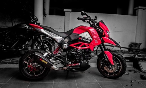 Honda MSX độ kiểu hypermotard của tay chơi Thái Lan