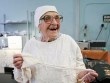 Đã gần 90 tuổi, nữ bác sỹ này vẫn thực hiện 4 ca phẫu thuật mỗi tuần