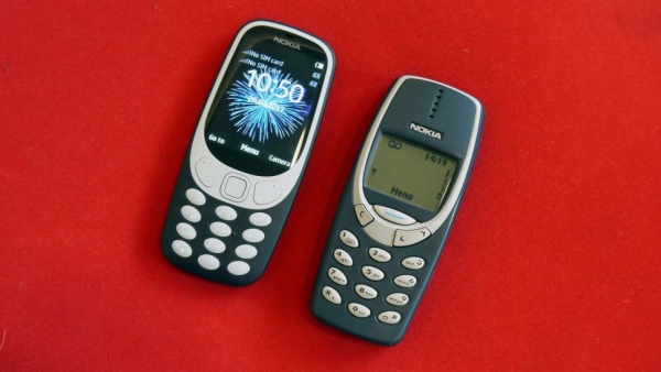 So sánh Nokia 3310 mới với Nokia 3310 cũ: Ai xứng làm vua?