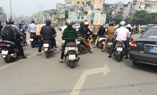 Những lỗi giao thông tài xế Việt cần biết tránh bị phạt oan