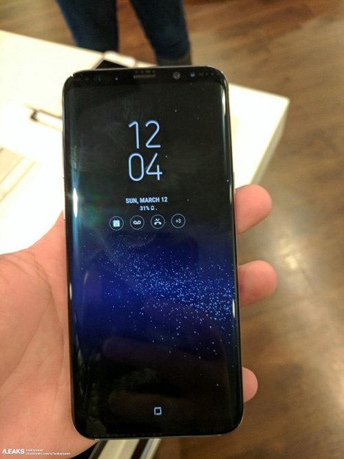 Trên tay Galaxy S8 Plus màu xám, trợ lý ảo Bixby