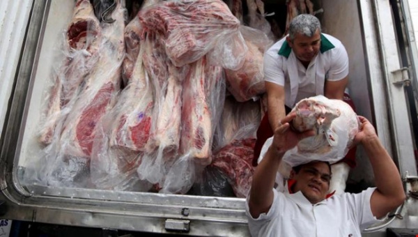 Việt Nam tạm ngừng nhập khẩu thịt từ Brazil