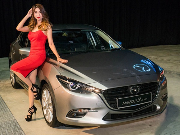 Mazda3 GVC 2017 có giá 580 triệu đồng