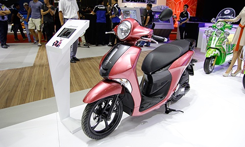 Yamaha Janus màu hồng mới giá 31,5 triệu đồng