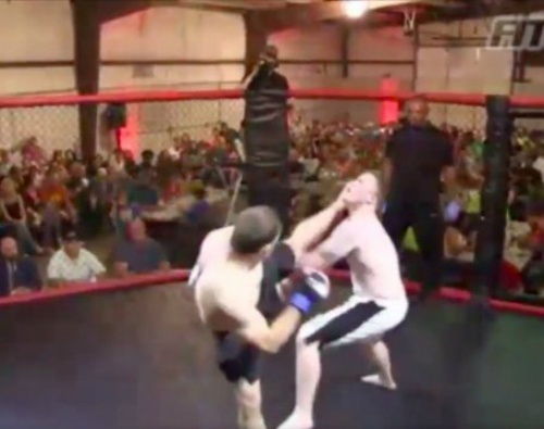 Những cao thủ bị các võ sĩ MMA hạ gục trong vài giây