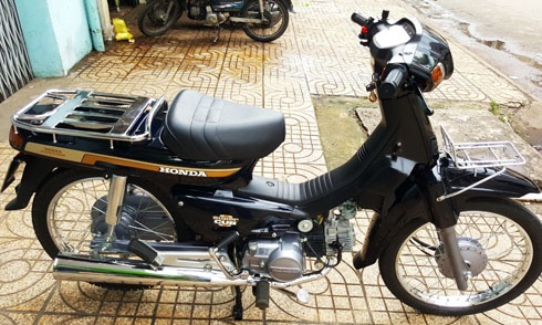 Honda Dream "lùn" nội địa Nhật hàng hiếm tại Việt Nam