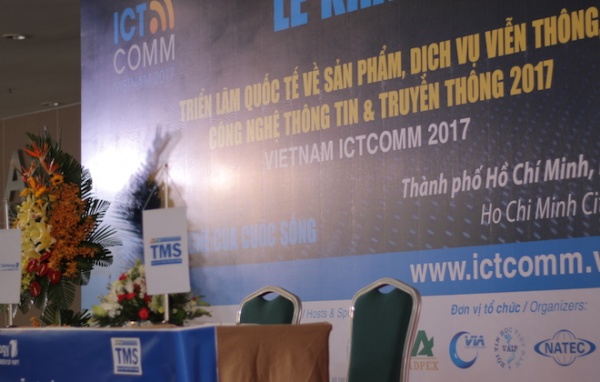 Dùng thử gói internet tốc độ 1Gpbs tại triển lãm ICT COMM 2017