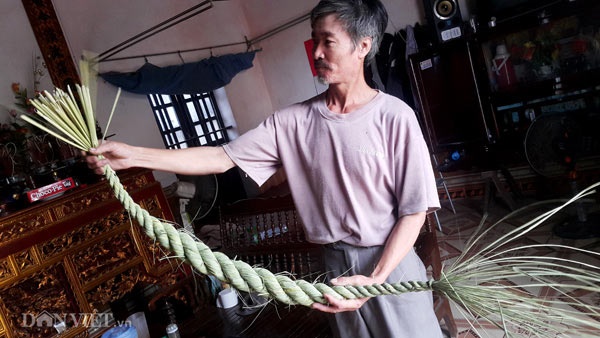 Nghề lạ ở Ninh Bình: Ngồi nhà tết đuôi trâu, kiếm chục triệu/tháng
