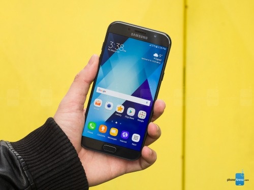Bộ ba Galaxy A của Samsung vẫn chưa được lên Android Nougat