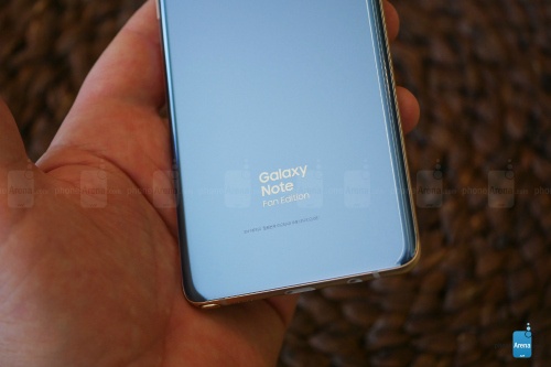 Trên tay Galaxy Note Fan Edition: phiên bản dành cho tín đồ trung thành của Samsung