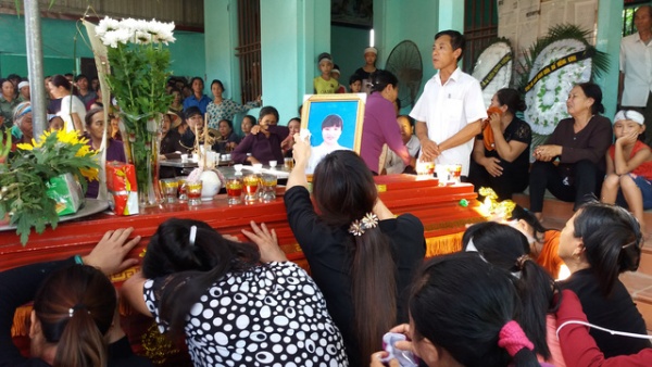 Bốn nữ sinh chết đuối thương tâm tại giếng chùa
