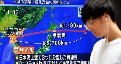 Lựa chọn khó khăn của Nhật trước tên lửa Triều Tiên