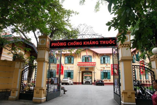 Bệnh nhân tố BV Việt Đức trì hoãn lịch mổ vì “không có tiền lót tay”