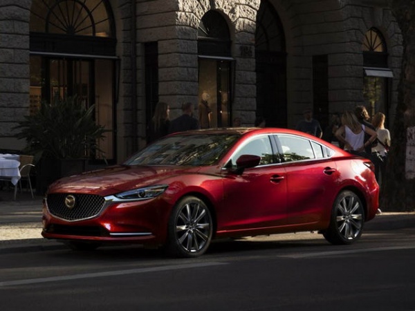 Mazda6 2018: Diện mạo mới, giá từ 568 triệu đồng