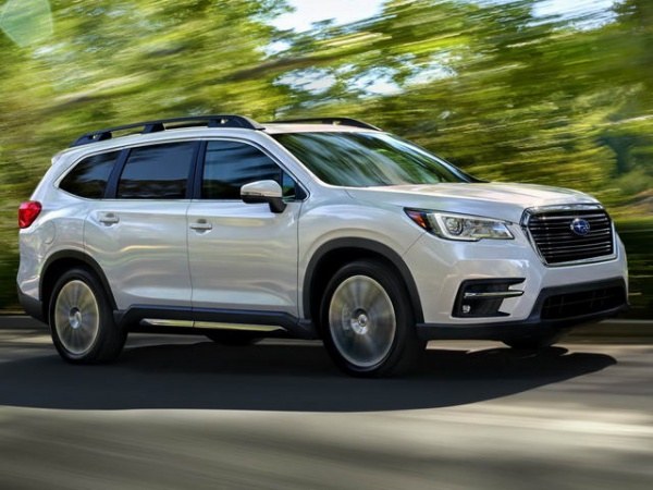 Subaru Ascent giá 680 triệu đồng đe dọa Ford Explorer