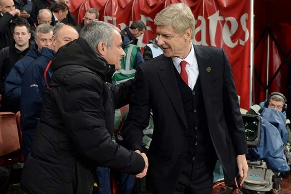MU đấu Arsenal: Mourinho ủ mưu “Fergie time” để bắt nạt Wenger