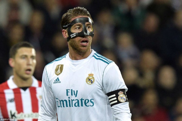 Tin HOT bóng đá trưa 3/12: Ramos lập kỷ lục bị đuổi khỏi sân