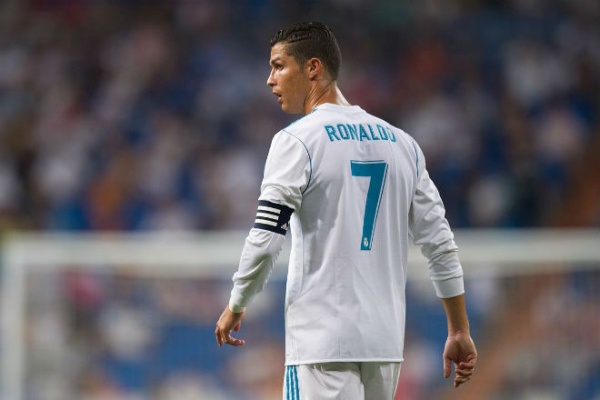 Real ruồng bỏ Ronaldo: Nhẫn nhịn, đợi "trả thù" ở World Cup 2018