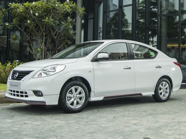 Nissan Sunny giảm giá mạnh, "đe dọa" Attrage và Aveo