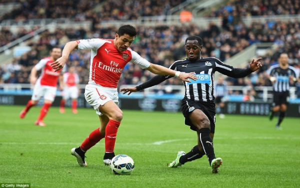 Arsenal – Newcastle: "Nòng súng" giương cao, bắn hạ “Chích chòe”