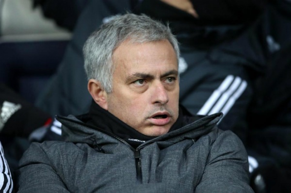 MU “đốt” 660 triệu bảng: Mourinho mua 7, bấu víu 7 di sản Sir Alex