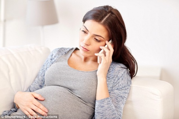 Wifi và điện thoại làm tăng 50% nguy cơ sảy thai
