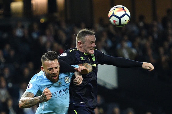 Liệu Rooney "ngả bàn đèn" trước Man City thêm lần nữa?