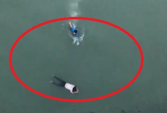 Nam thanh niên lao xuống sông cứu cô gái 9X nhảy cầu tự tử