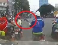 Clip “cô gái bị cướp kéo lê giữa đường Sài Gòn” gây phẫn nộ tuần qua