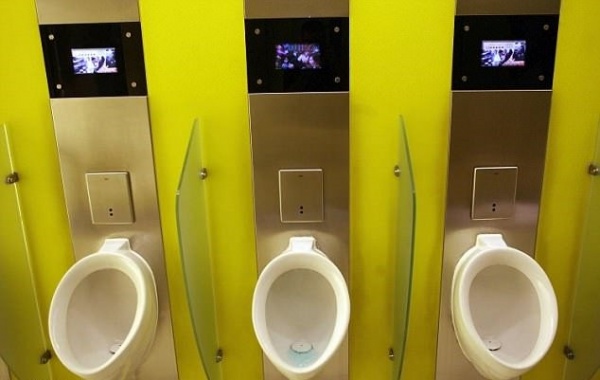 Toilet công cộng cũng biết nhận diện khuôn mặt ở Trung Quốc