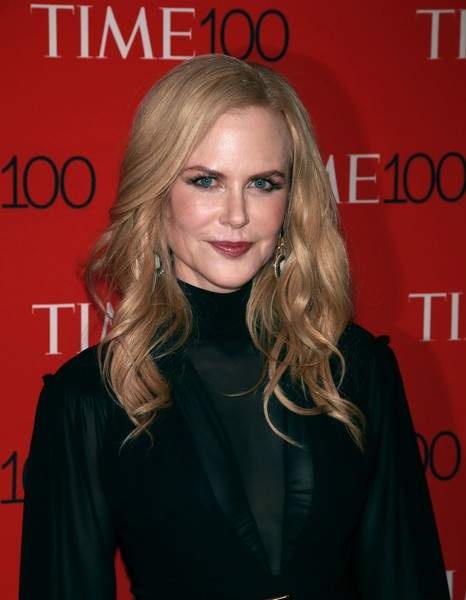 Ở tuổi 51, Nicole Kidman vẫn sở hữu làn da căng mịn