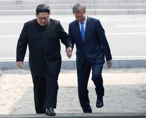 Hàn Quốc lý giải việc Tổng thống Moon Jae-in bước sang biên giới Triều Tiên