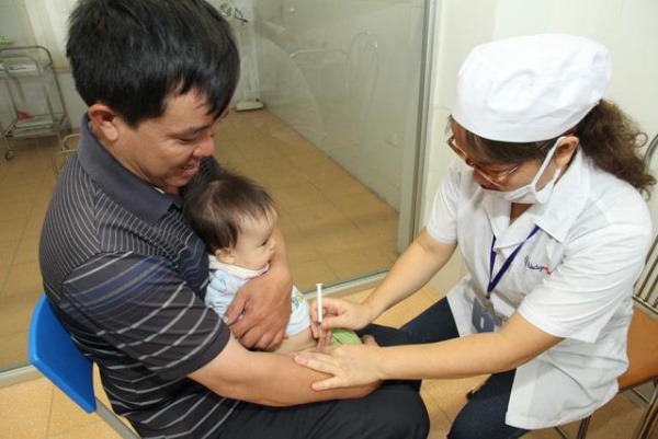 Chấn động vụ vắc xin giả ở Trung Quốc: Người Việt Nam có bị ảnh hưởng?