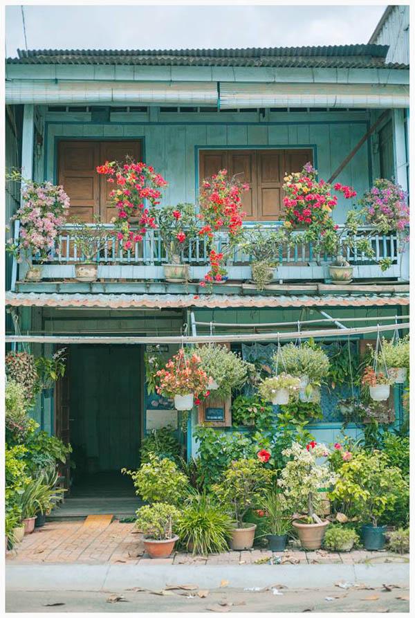 Có một ngôi nhà hoa lá quá bình yên ở An Giang khiến ai cũng mơ "Nhà tôi ở đó"