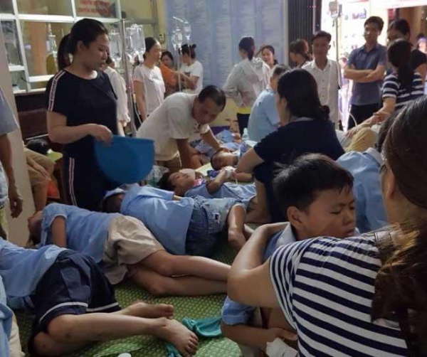 Gần 300 học sinh Ninh Bình nhập viện sau bữa trưa: Đã xác định được nguyên nhân