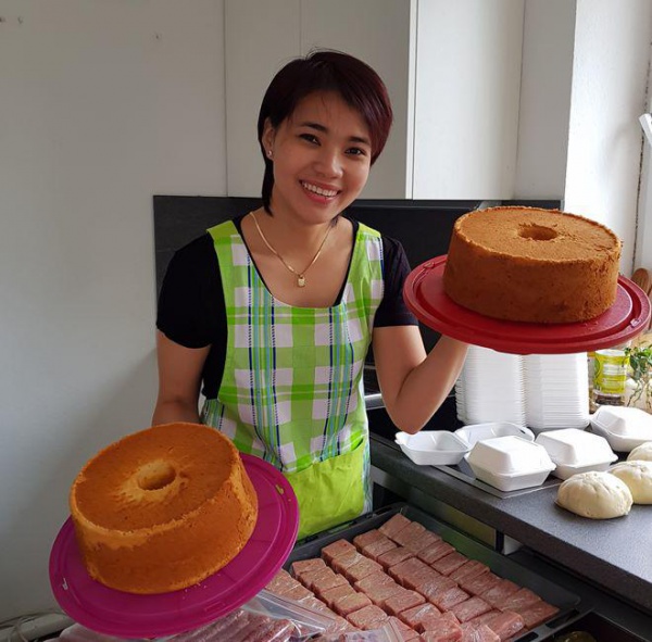 Một mình nấu cỗ cưới cho 30 khách người Đức, nàng dâu Việt nhận "bão like" trên MXH