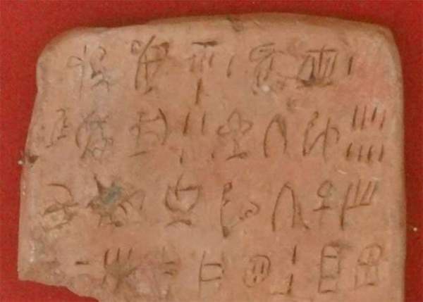 Bí ẩn hệ thống chữ viết cổ đại Minoan