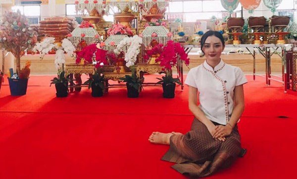 Cô gái miền Tây cưới đại gia Thái, chuyển vào "cung điện" ở không quen chồng xây liền căn mới
