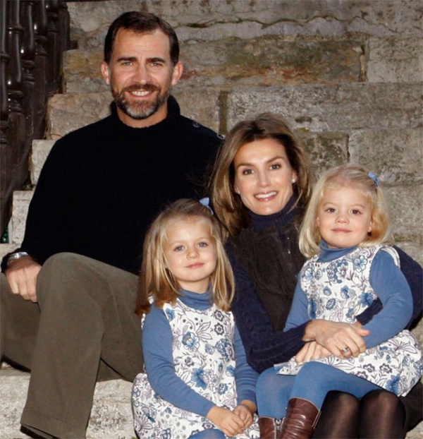 Công chúa Tây Ban Nha: Nữ vương tương lai nhỏ tuổi nhất châu Âu, càng lớn càng xinh đẹp