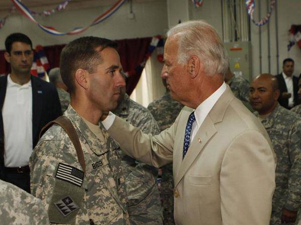 Con trai ông Joe Biden: Người công danh thành đạt nhưng mất sớm, người nghiện ngập làm đau đầu cha