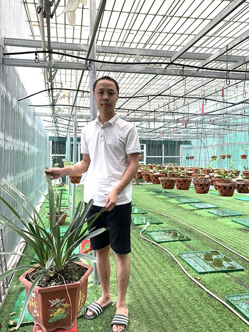 Nguyễn Văn Thắng – người đam mê trồng lan bằng cả trái tim