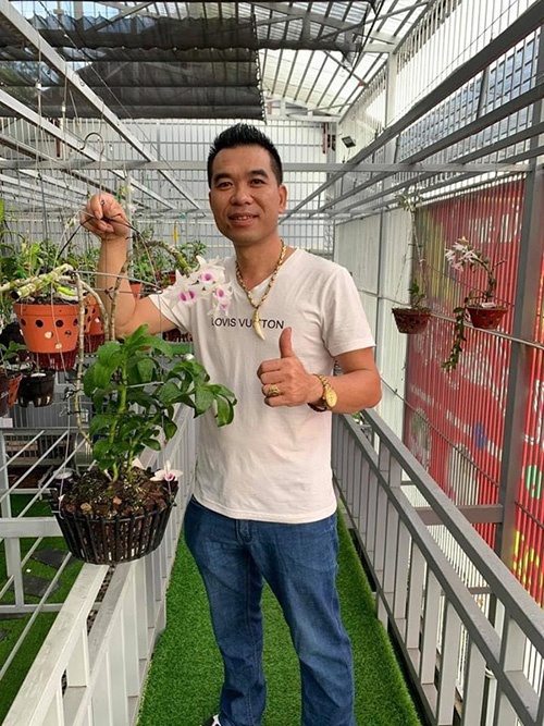 Nghệ nhân Phan Tuấn Đạt dành trọn tình yêu với hoa lan