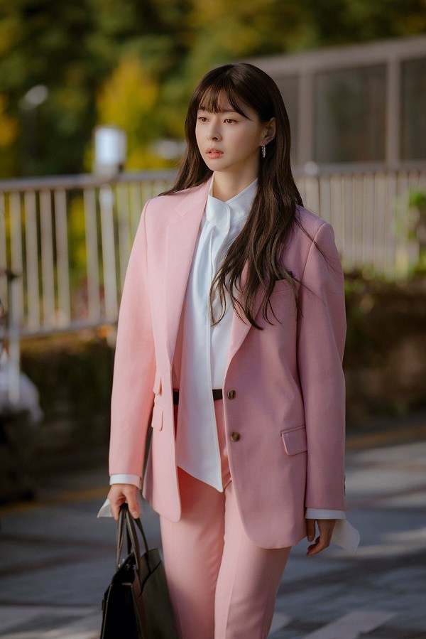 4 kiểu áo blazer siêu hot trong phim Hàn, vừa chuẩn mốt vừa rẻ bèo, có mẫu ngót nghét 100K