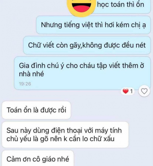 Cô giáo nhắn "Tiếng Việt con hơi kém, viết chữ xấu", phụ huynh trả lời 3 câu gây tranh cãi