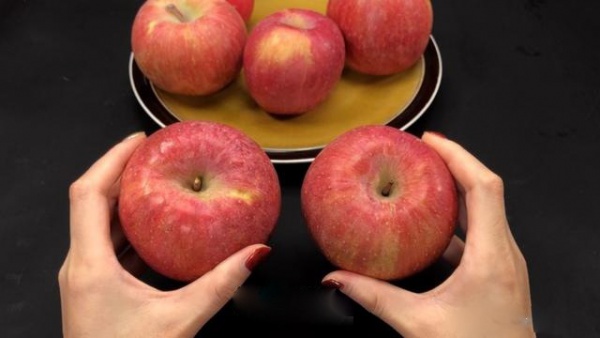 Mua táo thờ Tết, chọn quả rốn sâu hay nông thì giòn ngọt, yên tâm để thắp hương?