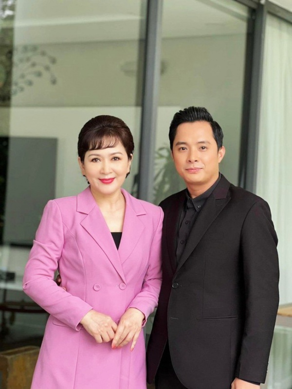 Nghi vấn Thương Ngày Nắng Về: Bà Nhung làm mai cho Vân Trang với con nuôi "soái ca"?