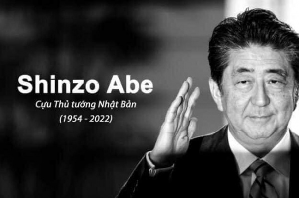 Sau khi cựu thủ tướng Nhật Shinzo Abe qua đời, bộ phim mà Lan Phương đóng được chú ý trở lại