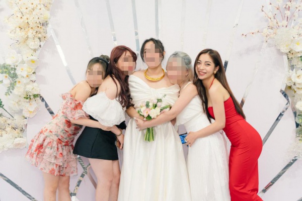 Đi dự đám cưới, bạn gái cũ Quang Hải chơi trội với chiếc đầm át cả cô dâu